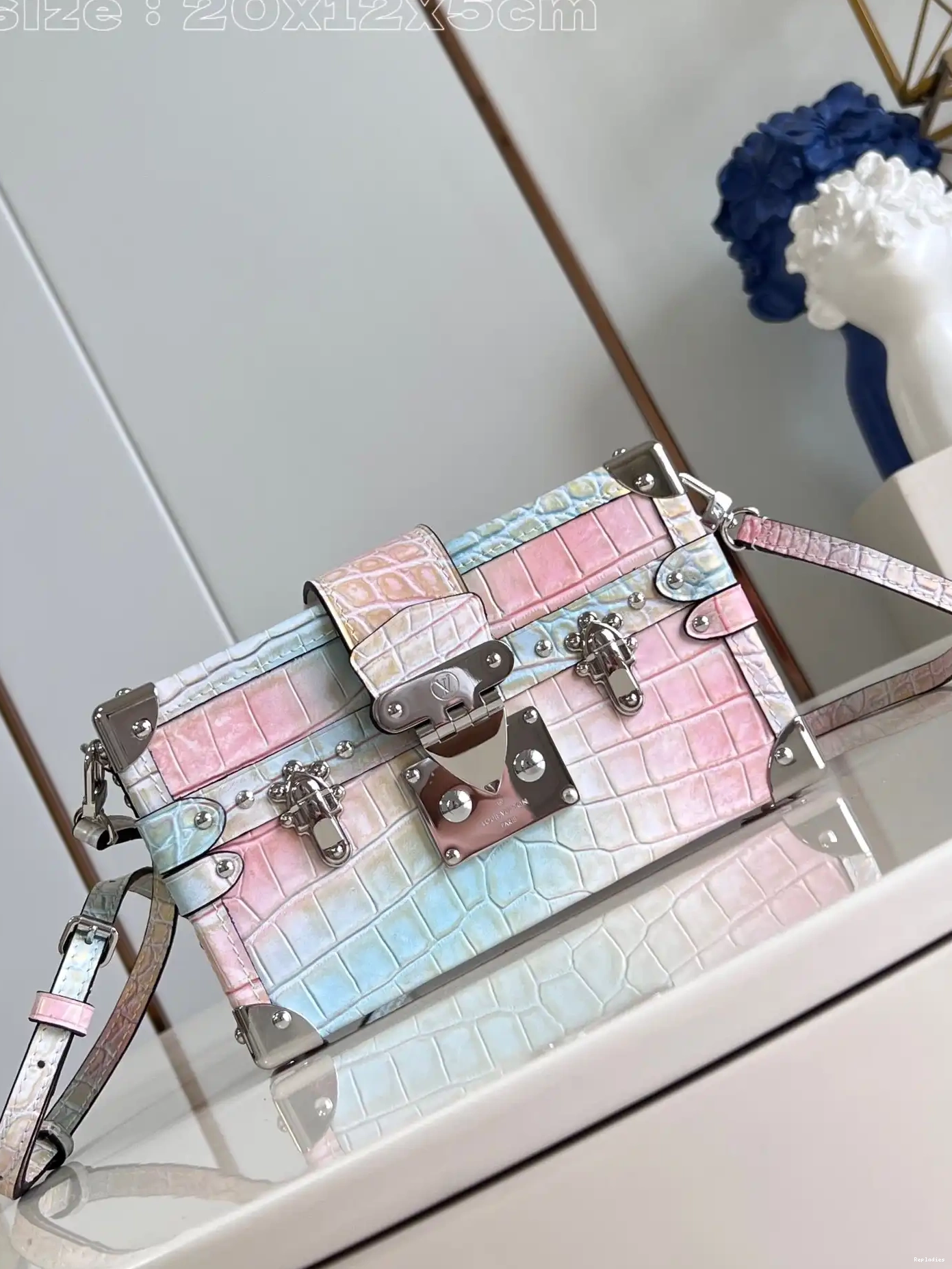 Cheap LOUIS VUITTON MALLE PETITE 0615